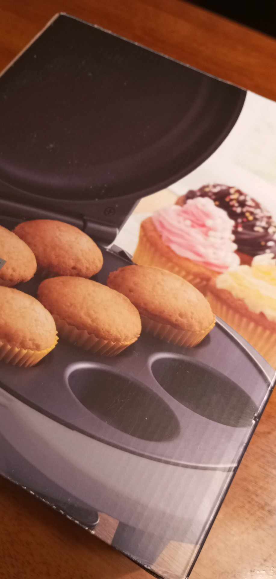 Elektrická forma na muffiny 7ks - CCM15G