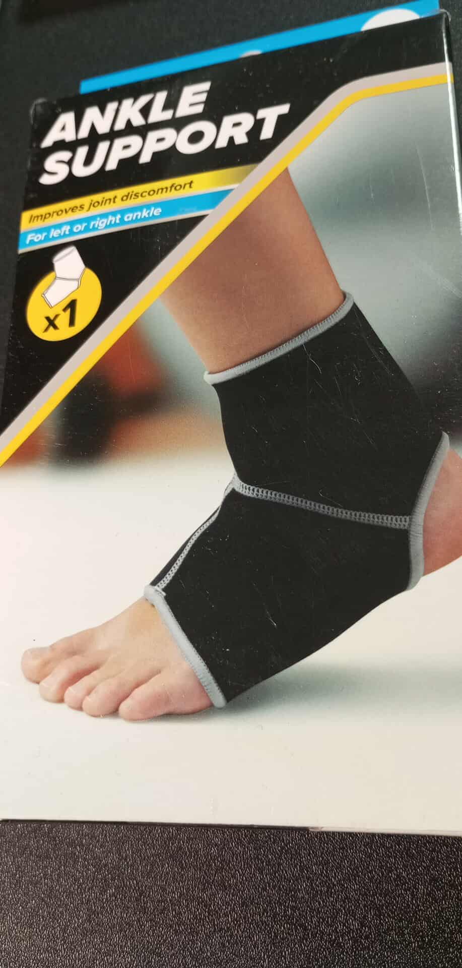 Neoprenová bandáž na kotník Sports vel. S