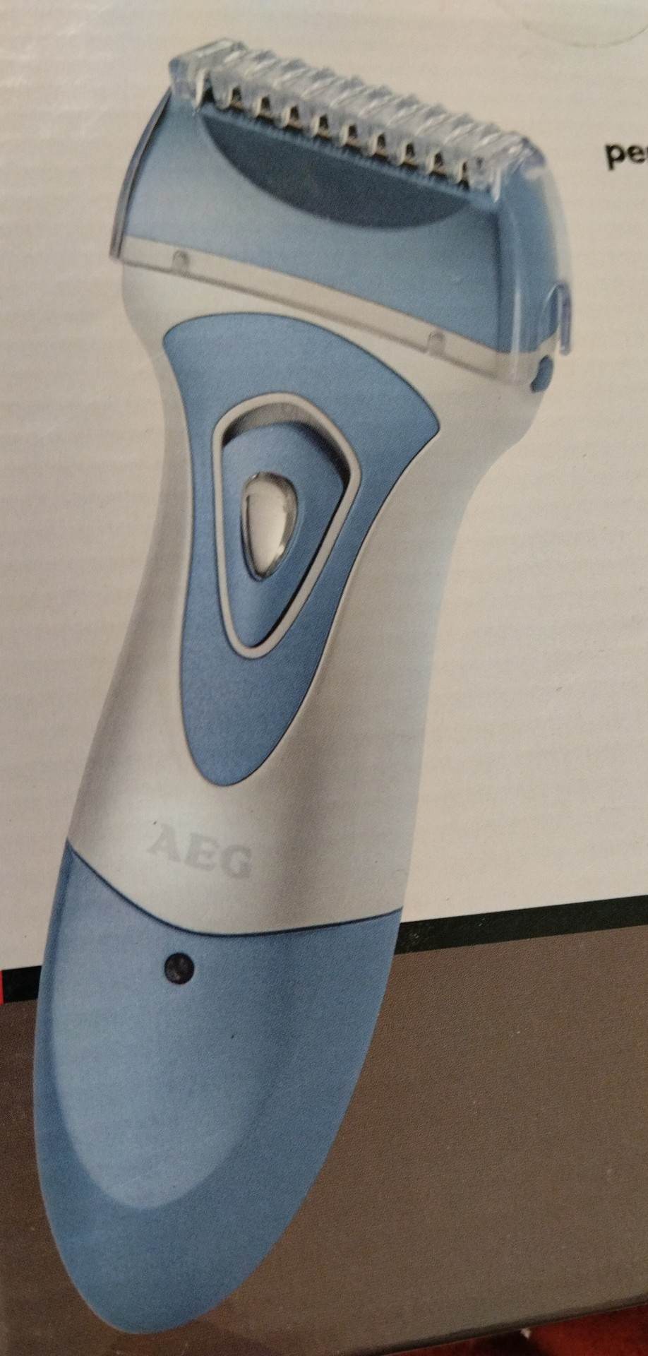 Dámský AKU holící strojek AEG LS 5541 - modrý