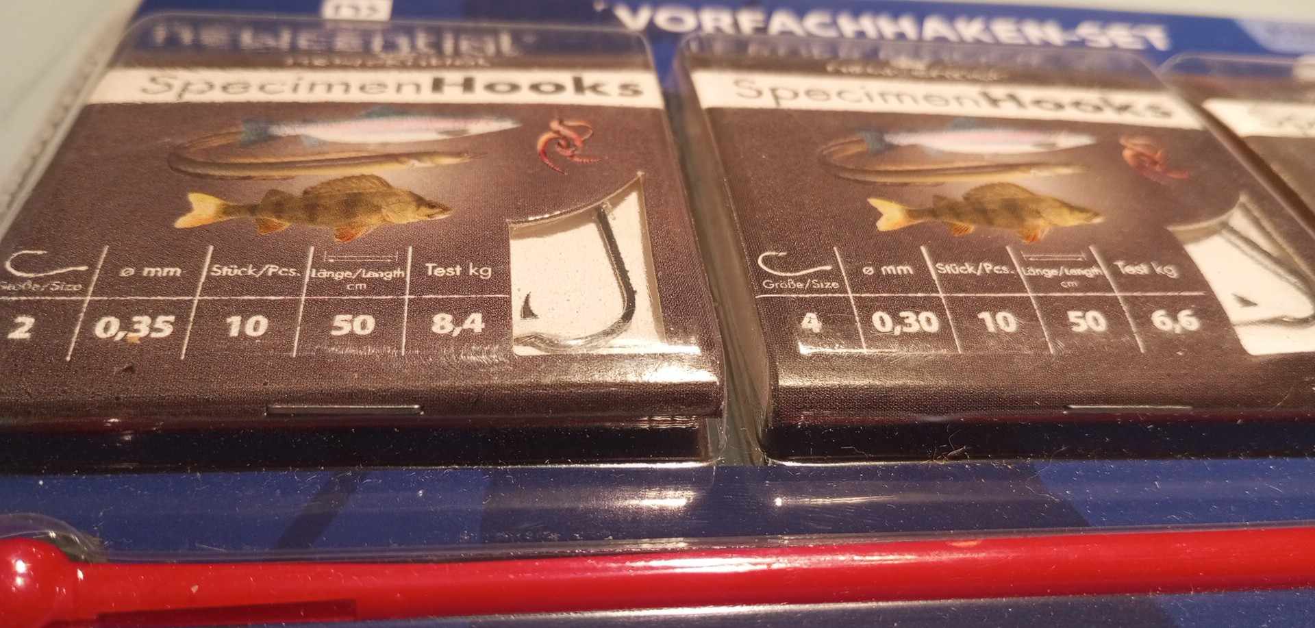 Sada návazců s háčky na dravce Newcential 81 ks 