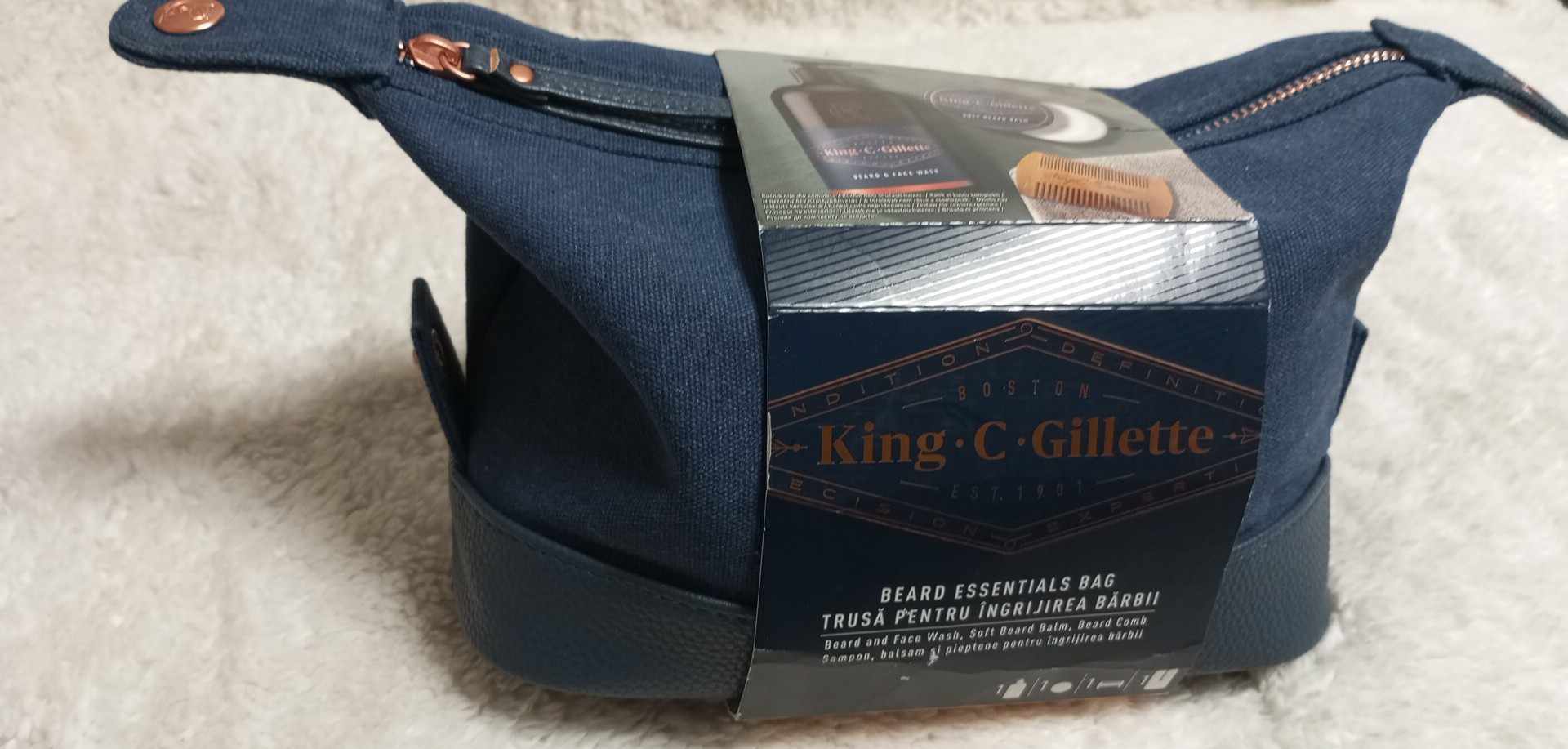 Dárkova sada KING C. GILLETTE Beard & Face Wash Set