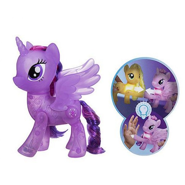 HASBRO MY LITTLE PONY SVÍTÍCÍ PONÍK TWILIGHT SPARKLE