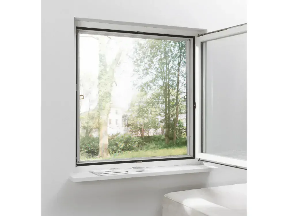 Teleskopická ochrana proti hmyzu na okno - MP 120 x 140 cm - bílá