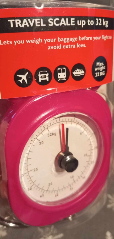 Přenosná váha růžová do 32kg s hákem