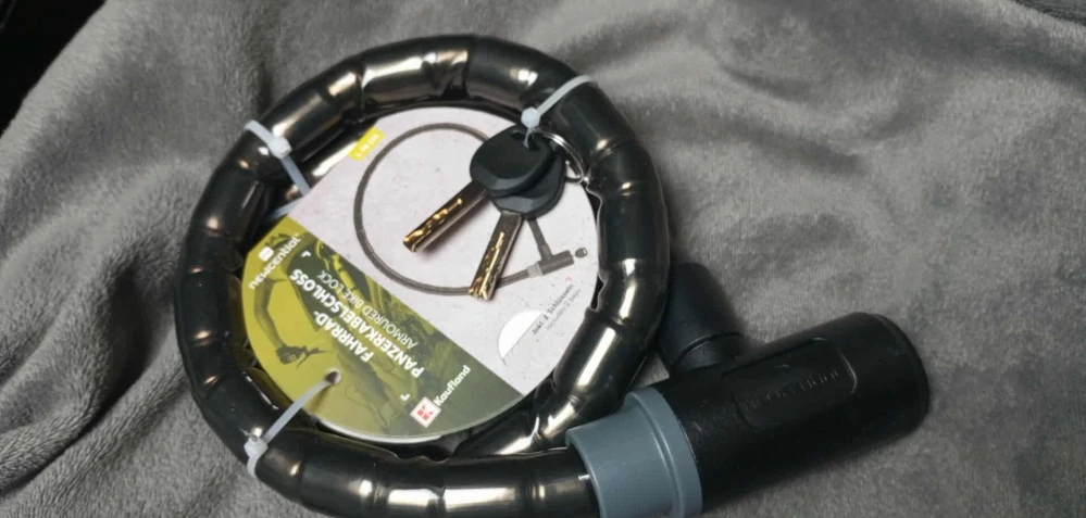 Pancéřový kabelový zámek na jízdní kolo Newcential 98 cm