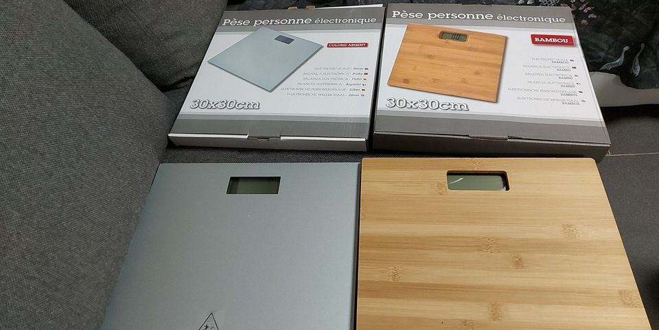 OSOBNÍ DIGITÁLNÍ VAHA DŘEVĚNA 