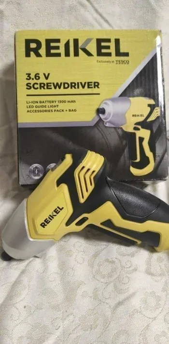 AKU ŠROUBOVÁK REIKEL 3,6V + BITY A OBAL