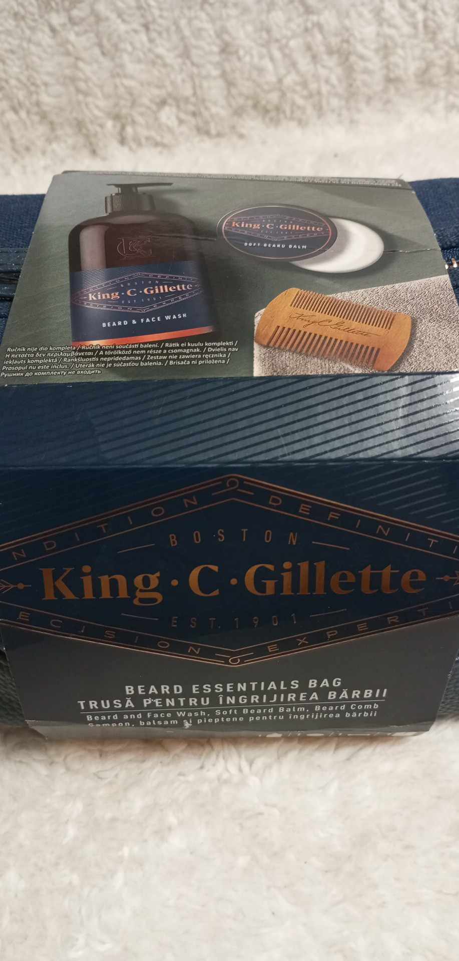 Dárkova sada KING C. GILLETTE Beard & Face Wash Set