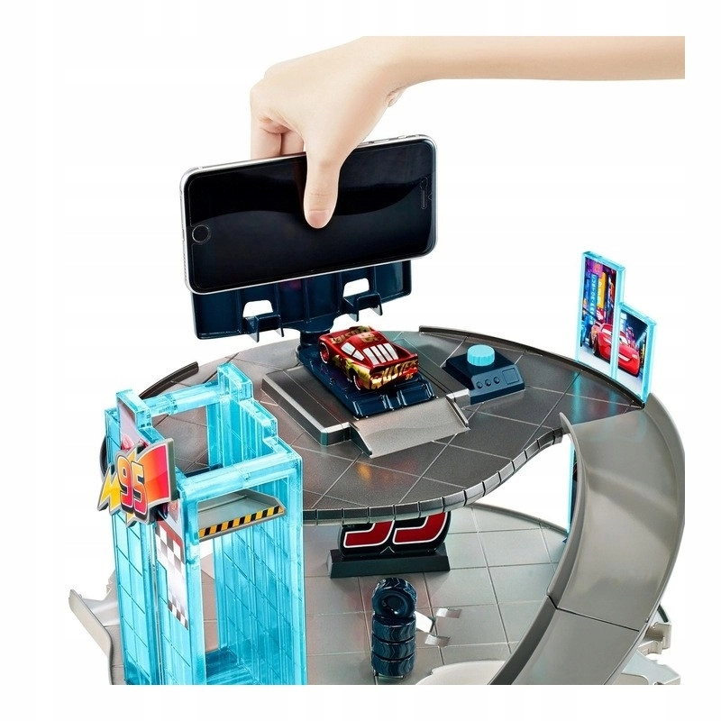 Závodní centrum Mattel Disney Pixar Cars 3 Rust-eze