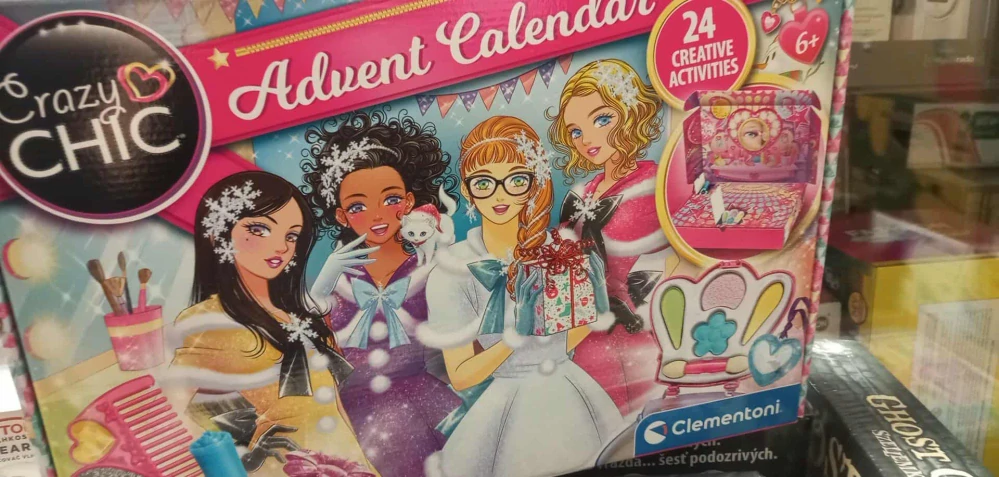 Adventní kalendář - Sada na líčení Clementoni Crazy Chic