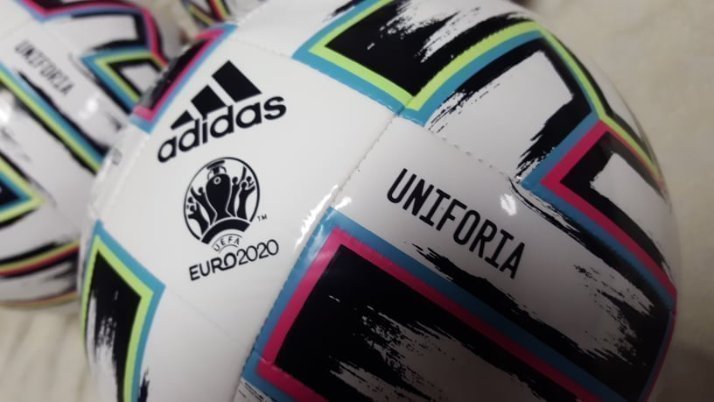 Fotbalový míč Adidas Uniforia League Euro 2020 vel. 5