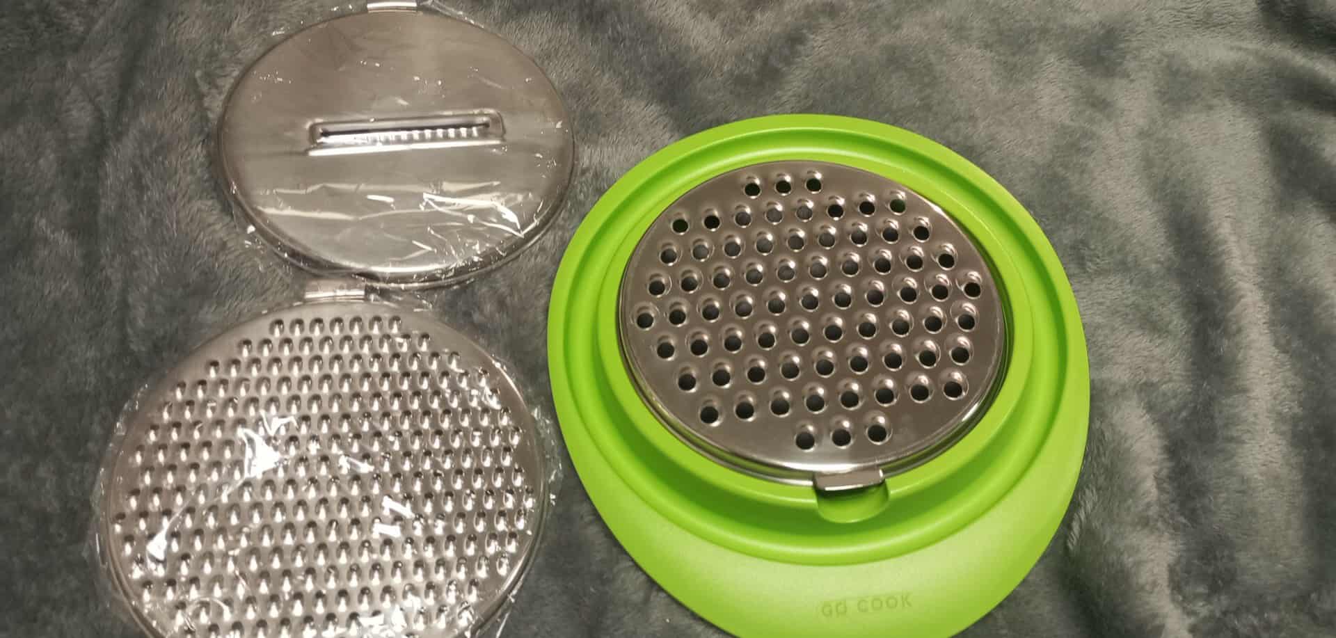 Ruční kuchyňské nerez struhadlo GO COOK se třemi nástavci