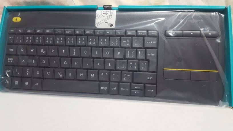 BEZDRÁTOVÁ KLAVESNICE LOGITECH K400 PLUS - CZ
