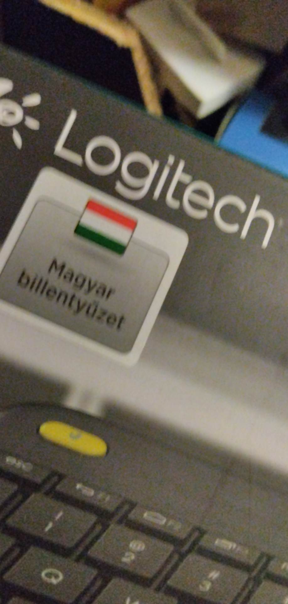 BEZDRÁTOVÁ KLAVESNICE LOGITECH K400 PLUS - MAGYAR