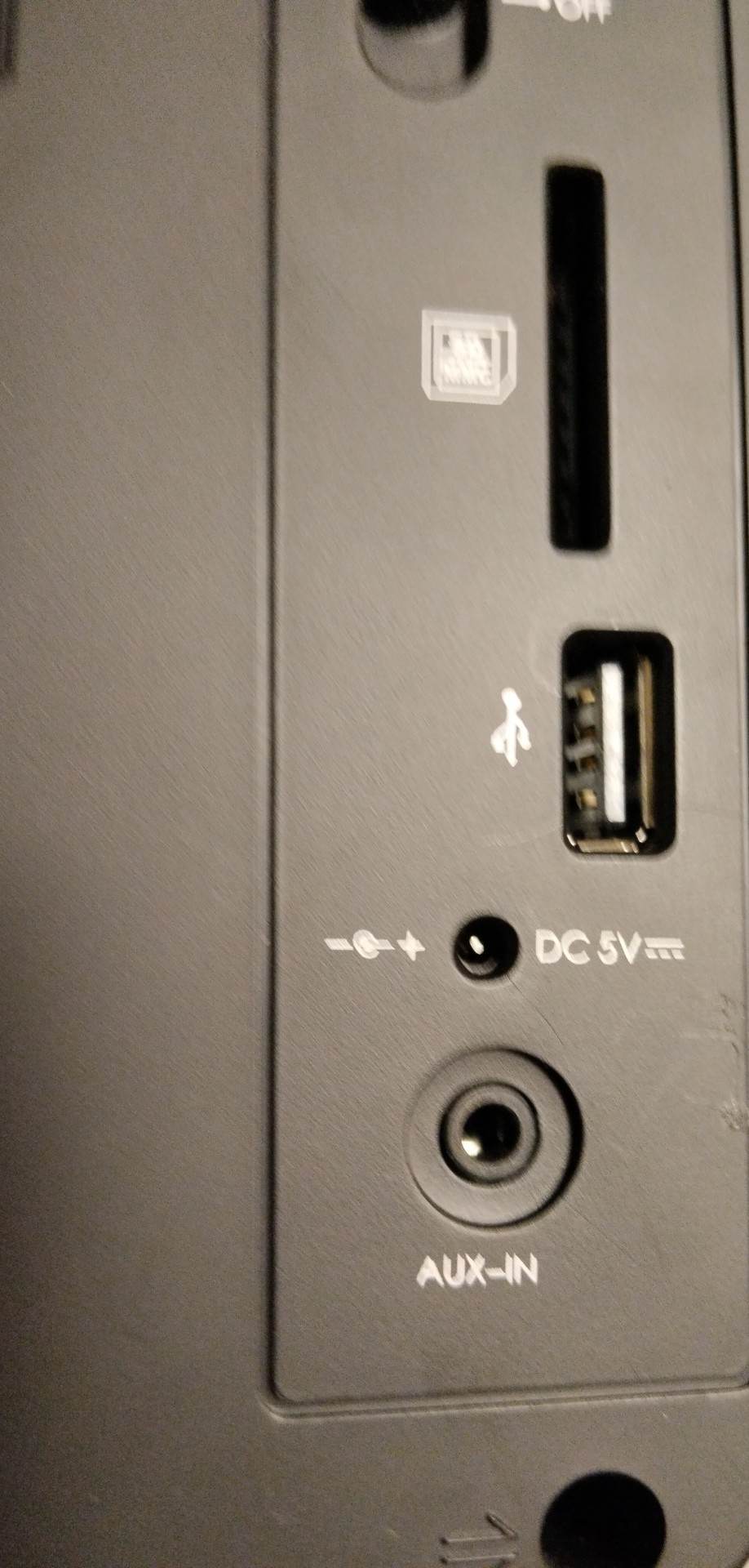 PŘENOSNÉ RÁDIO BLAUPUNKT PP10 BK SD / USB - MODRÉ