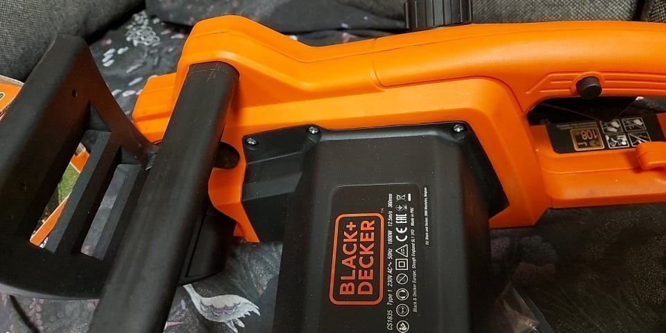 ŘETĚZOVÁ PILA 1800W BLACK + DECKER CS1835