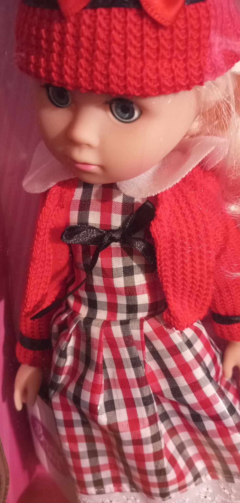 Velká panenka Playfellow Beatiful Girl - 33 cm - mrkací s čepečkem