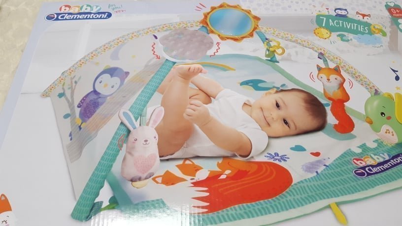 HRACÍ DEKA CLEMENTONI S HRAZDIČKOU A MELODIEMI 7 AKTIVIT