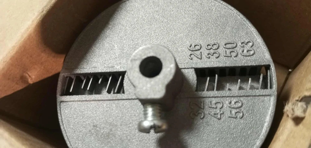 Vykružovací korunky pilový FX TOOLS 7 ks - 26-63 mm - kovové
