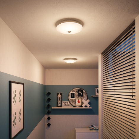 Svítidlo LED s čidlem pohybu Philips Mauve 6 W