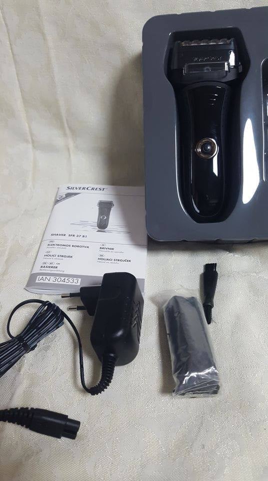 Holicí strojek Silvercrest SFR 37 B1 s LCD