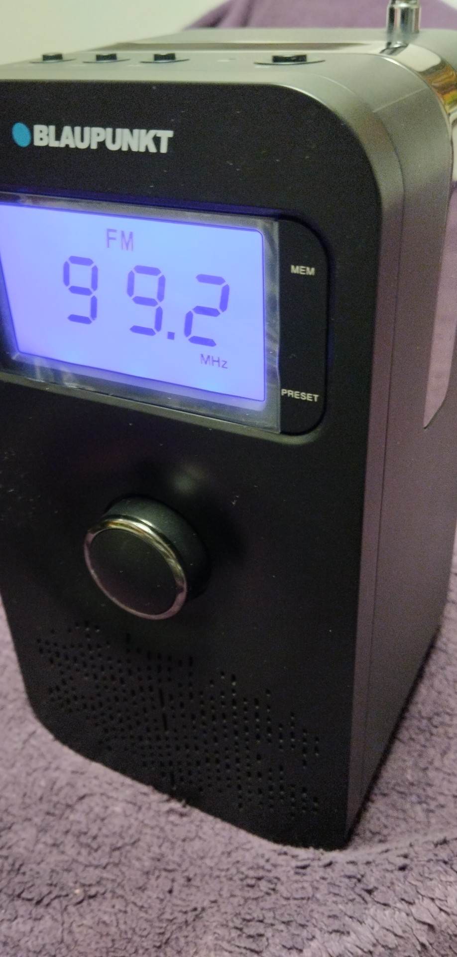 PŘENOSNÉ RÁDIO BLAUPUNKT PP10 BK SD / USB - MODRÉ