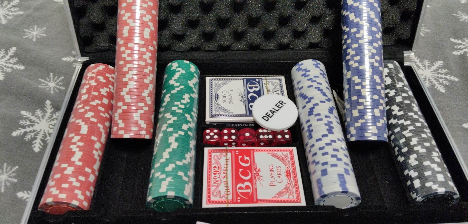 POKER SADA 300 ŽETONŮ V KUFRU