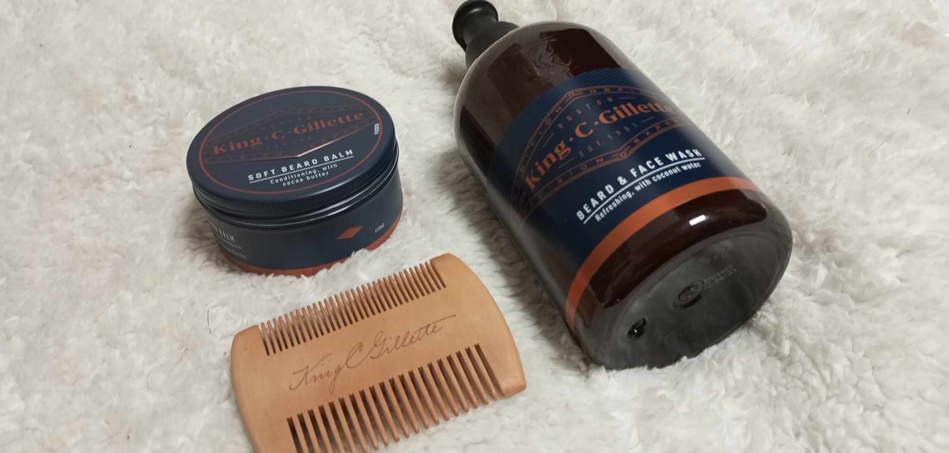 Dárkova sada KING C. GILLETTE Beard & Face Wash Set