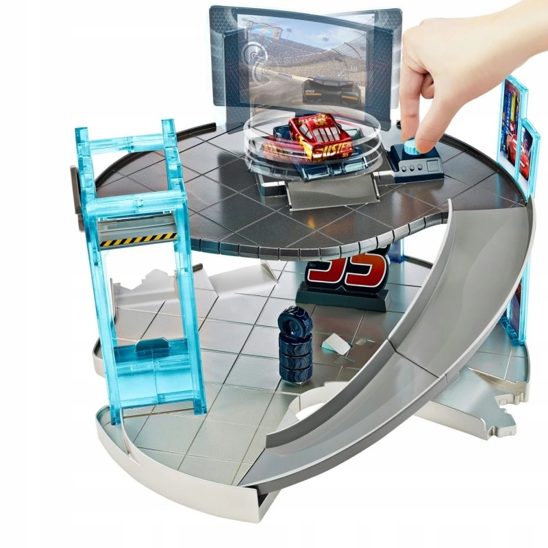 Závodní centrum Mattel Disney Pixar Cars 3 Rust-eze