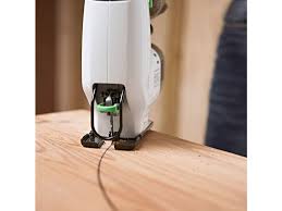 AKU přímočará pila Black & Decker REVJ12C