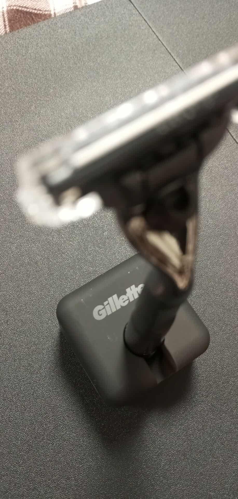 Gillette Mach 3 holící strojek + stojan dárková sada