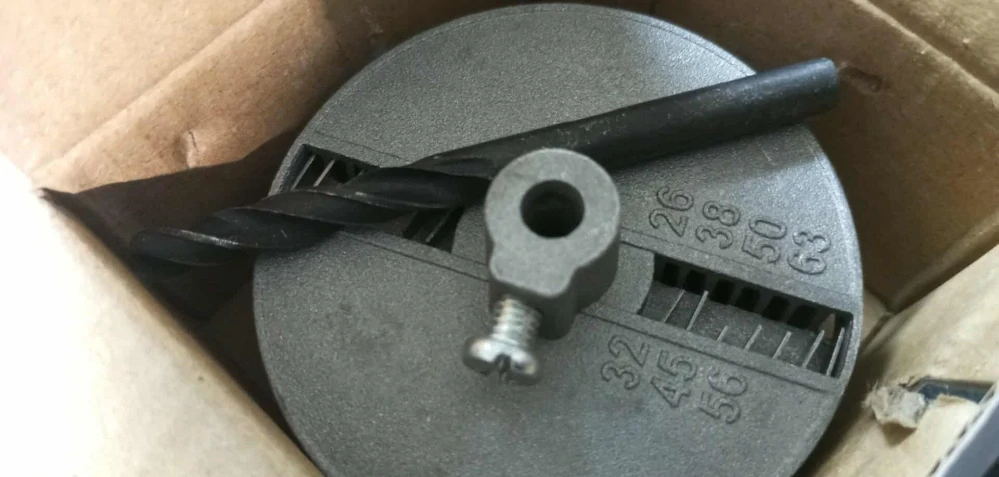 Vykružovací korunky pilový FX TOOLS 7 ks - 26-63 mm - kovové