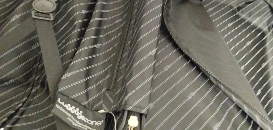 CESTOVNÍ KVALITNÍ KUFR LUGGAGE 19" - 32L - 45CM - žlutý