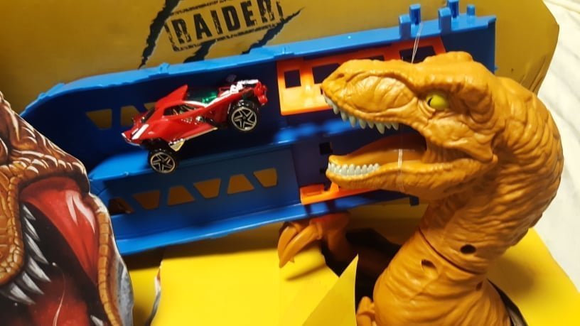Zuru 6740 Metal Machines závodní dráha Raptor Útok