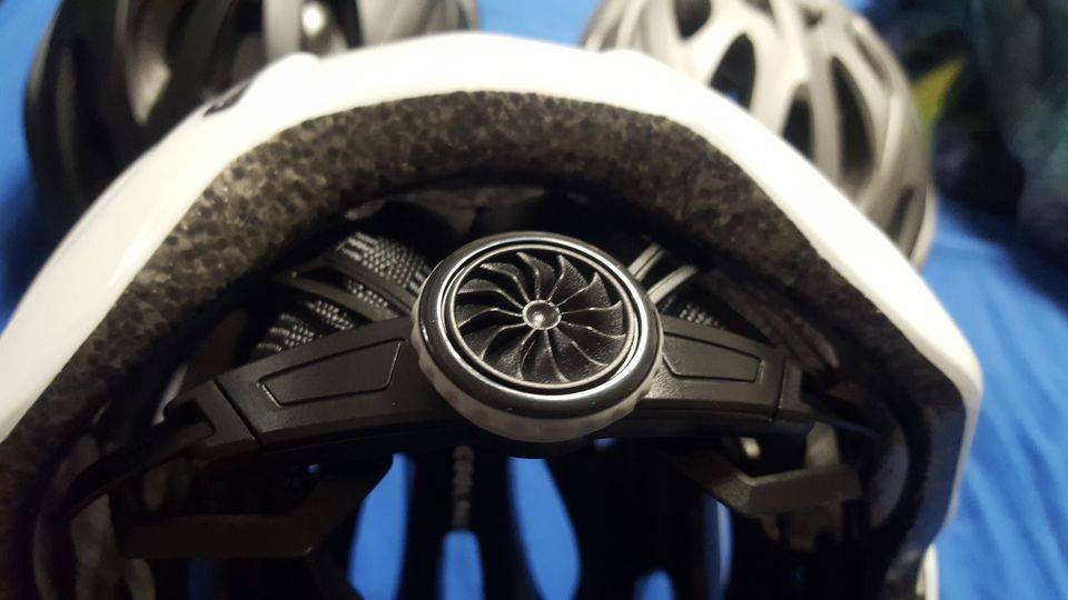 Kvalitní dámská / Pánská cyklistická PROFI helma CRIVIT®PRO různé vel.