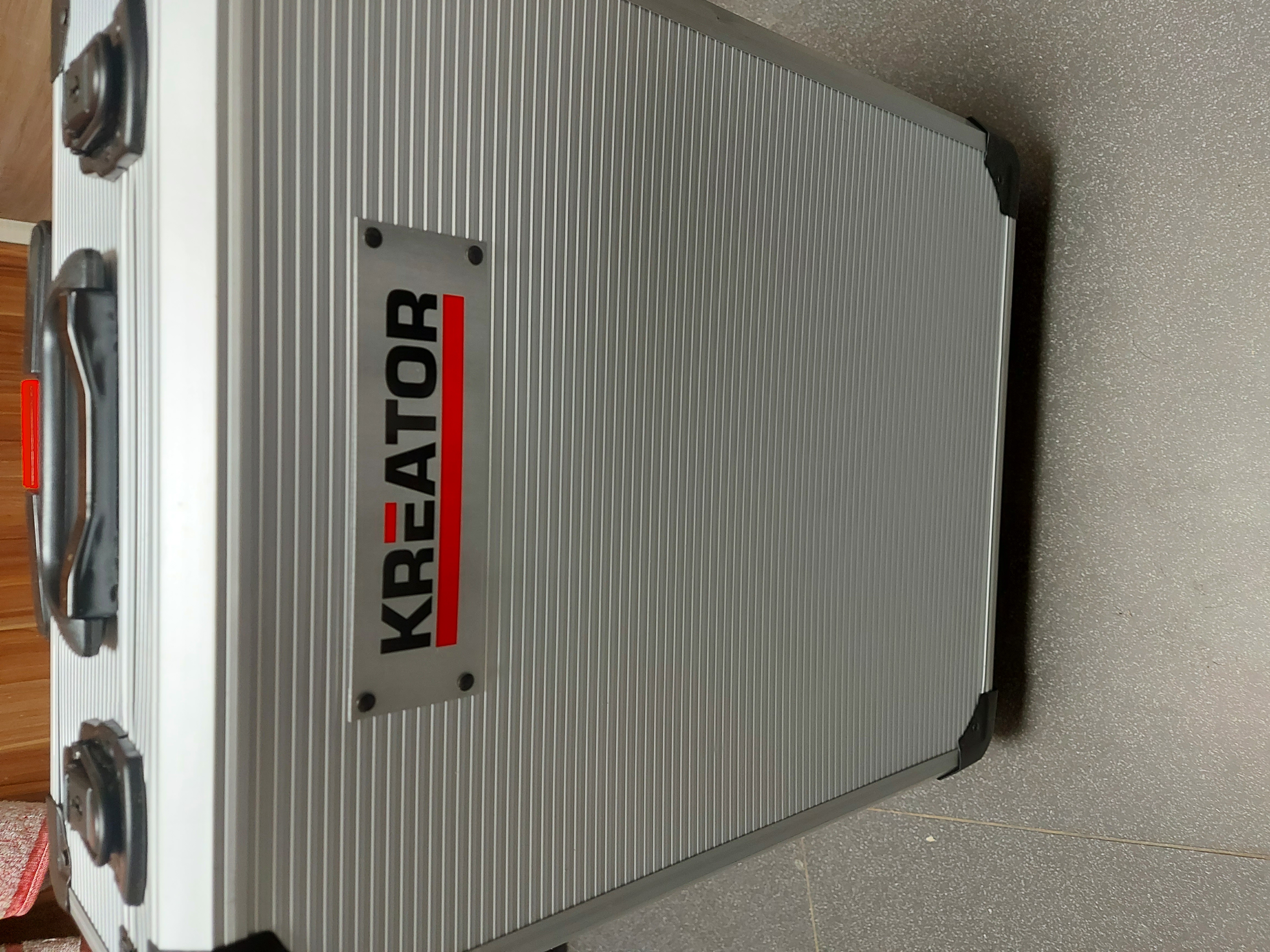 Sada nářadí 253ks v AL kufru KREATOR KRT951011