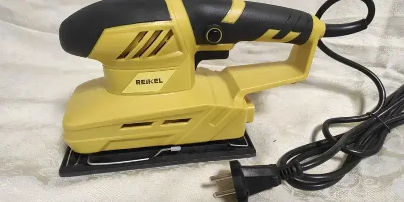 VIBRAČNÍ BRUSKA REIKEL 180W