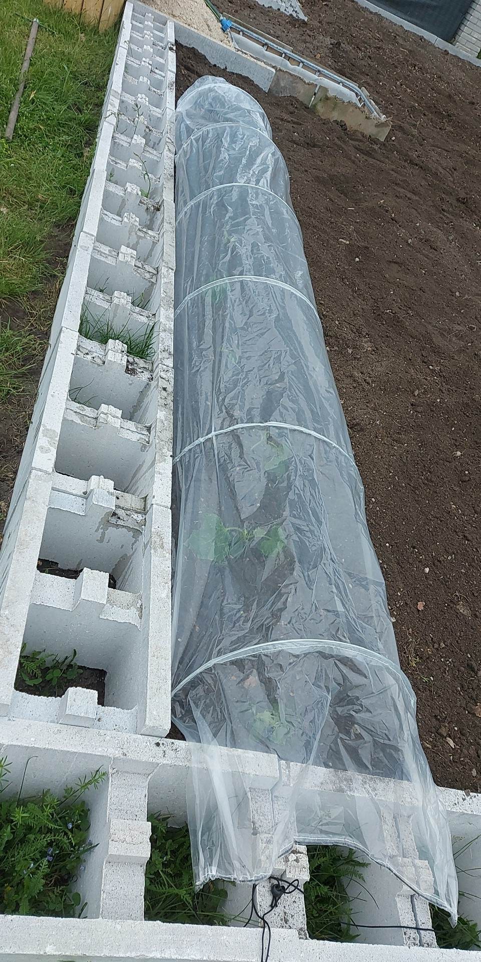 FOLIOVNÍK TUNEL 300 X 45 X 45 CM