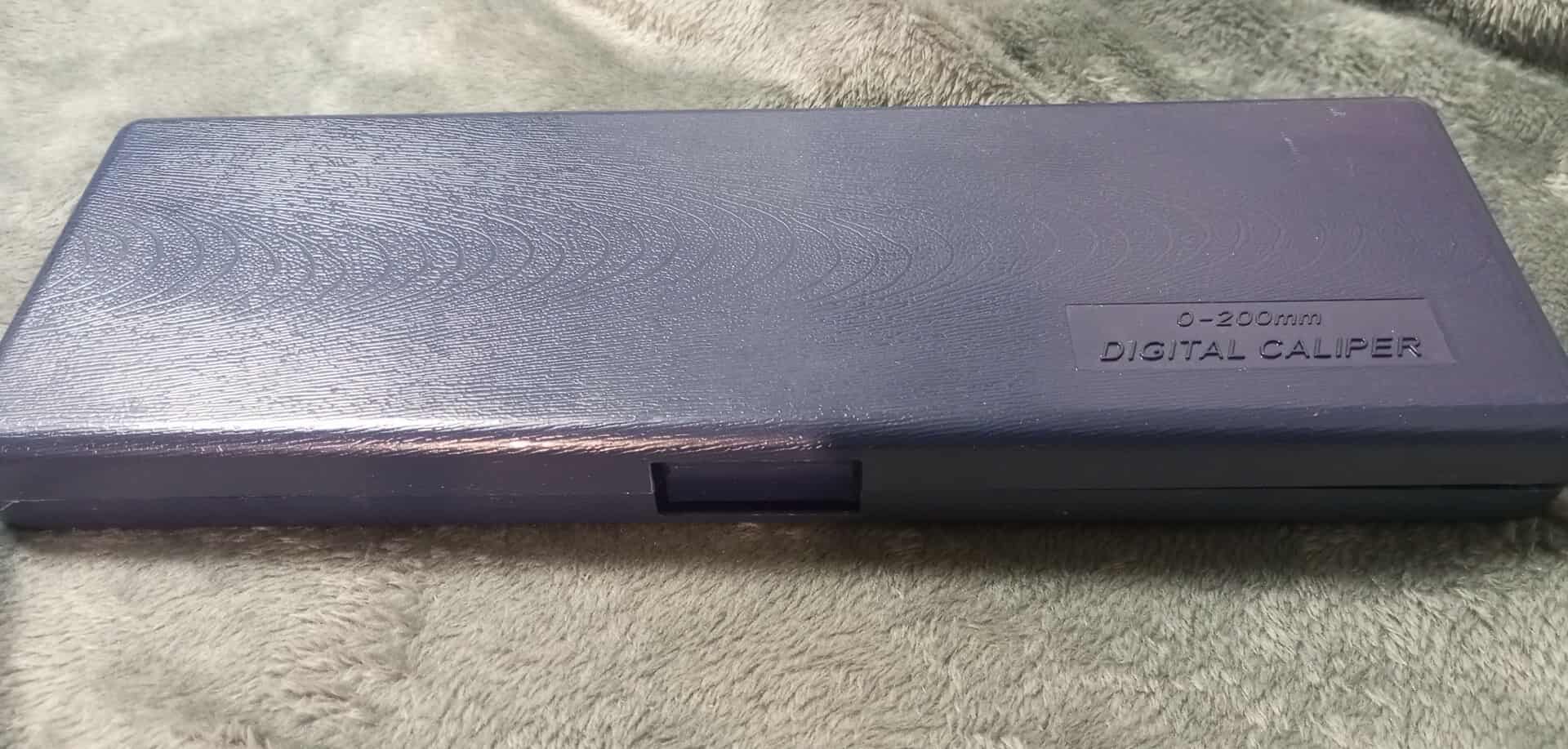 Digitální posuvné měřítko Kinex 200/0,01 mm (6040-02-200)